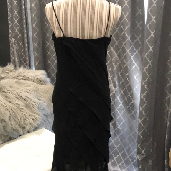 Spaghetti strap black dress - Picture 6 of 11